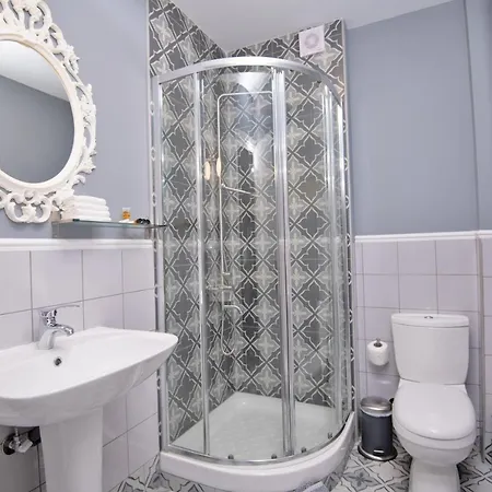 Retro Luxury Hotel apartamentowy Olympiakí Aktí