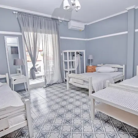 아파트호텔 Retro Luxury Olympiakí Aktí