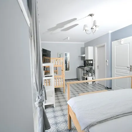 Hotel apartamentowy Retro Luxury 3*