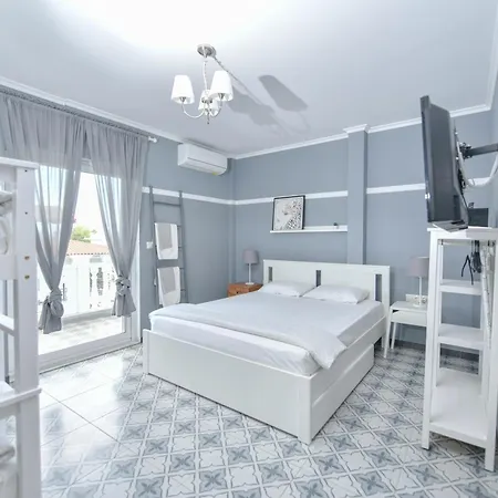 Retro Luxury 아파트호텔 Olympiakí Aktí