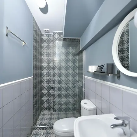 Retro Luxury Olympiakí Aktí