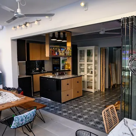 아파트호텔 Retro Luxury Olympiakí Aktí