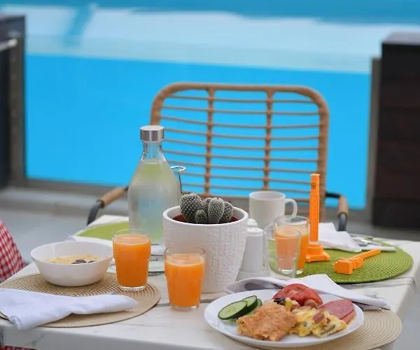 Apartahotel Retro Luxury 3*