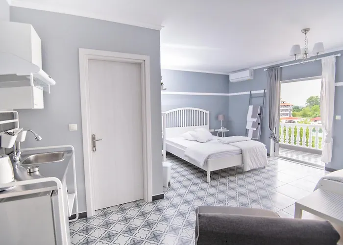 Retro Luxury Apartahotel