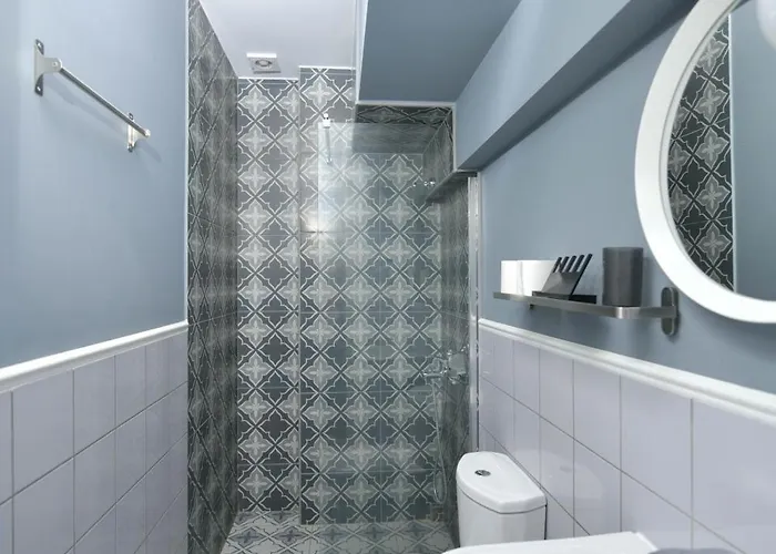 Retro Luxury Olympiakí Aktí