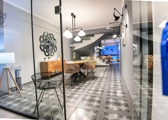 Retro Luxury Olympiakí Aktí